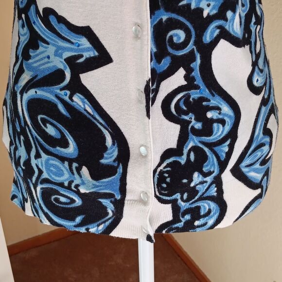 Cyrus Blue and Black 3/4 Sleeve Sweater - Picture 4 of 14